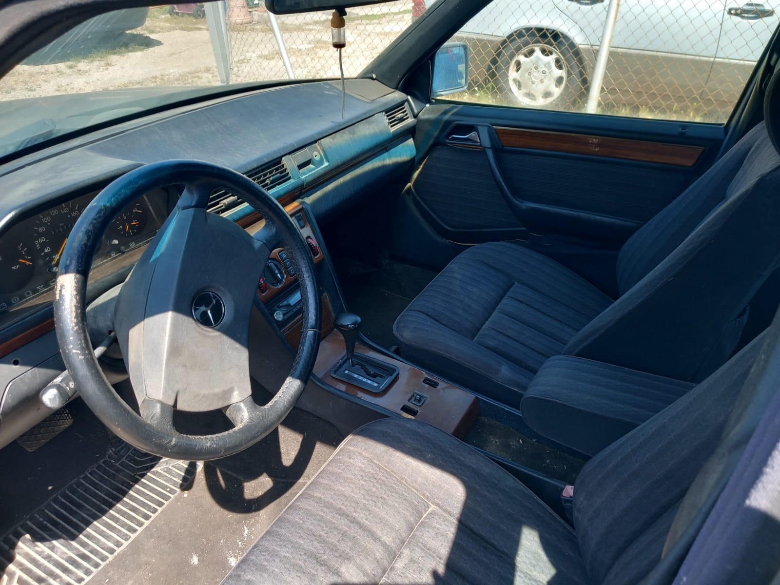 MERCEDES 300 D TURBO
