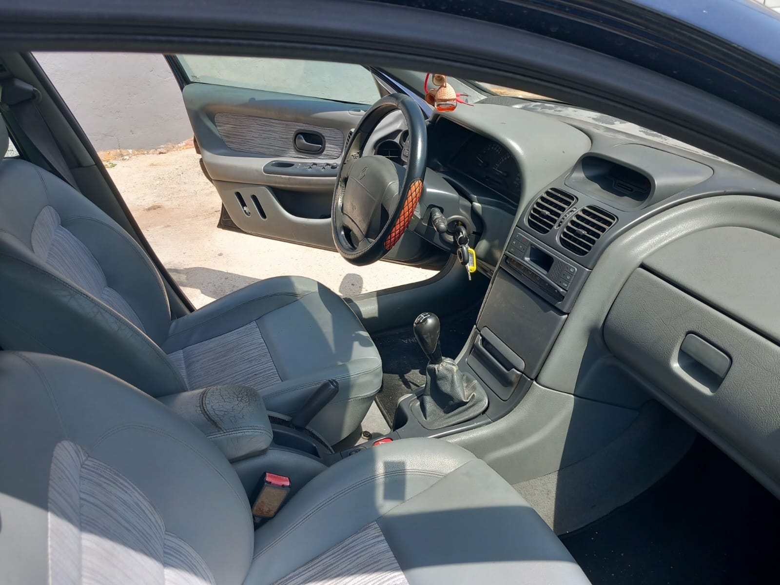 RENAULT LAGUNA DIESEL